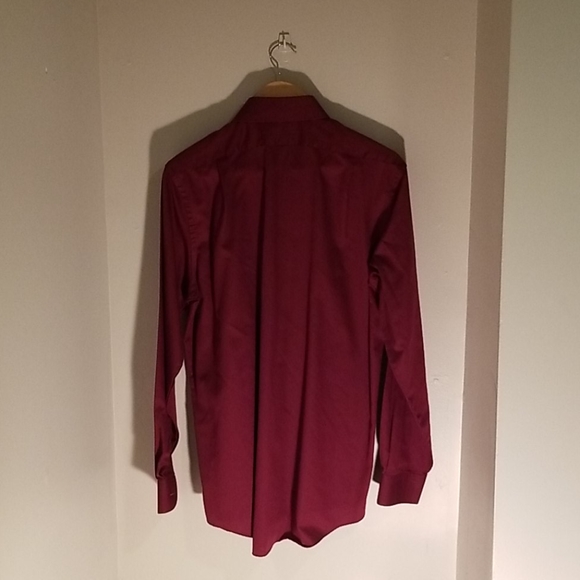 Van Heusen Regular Fit Lux Sateen Dress Shirt - Picture 4 of 4